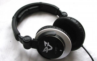 Ultrasone DJ-1 hos Hifi-Punkten.se